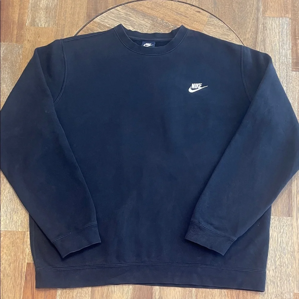 Nike Black Crewneck Sweatshirt with White‎ Swoosh